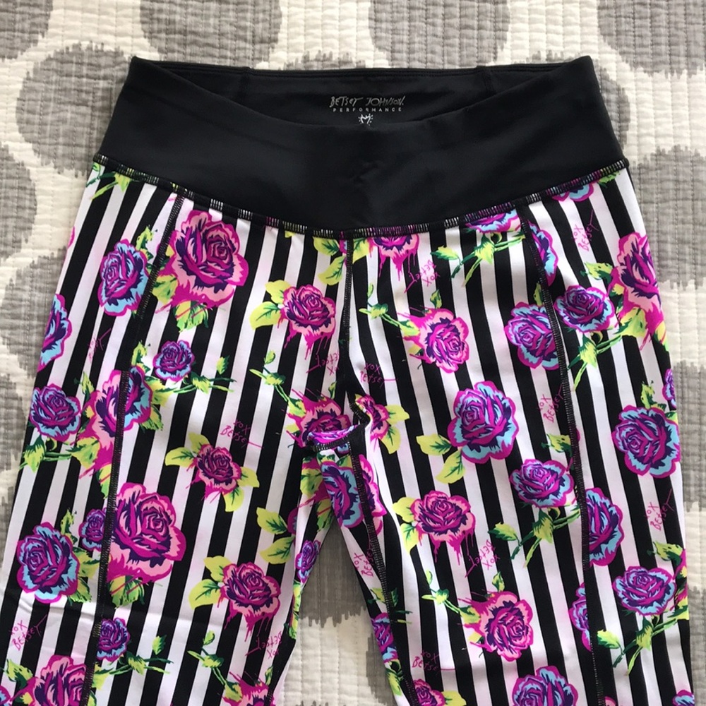 Betsy Johnson Performance Capris - image 2